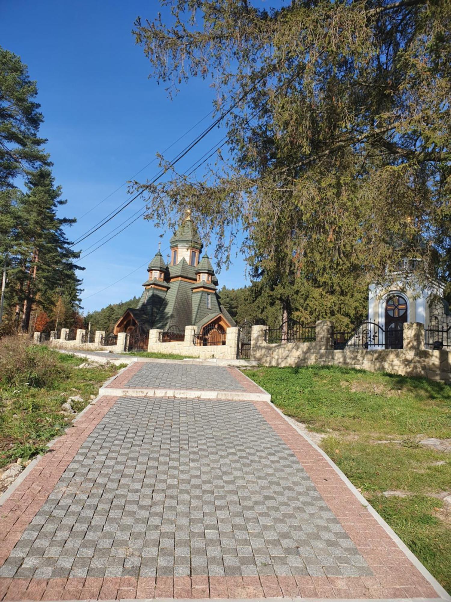 Hotel Krym Jaremče Esterno foto