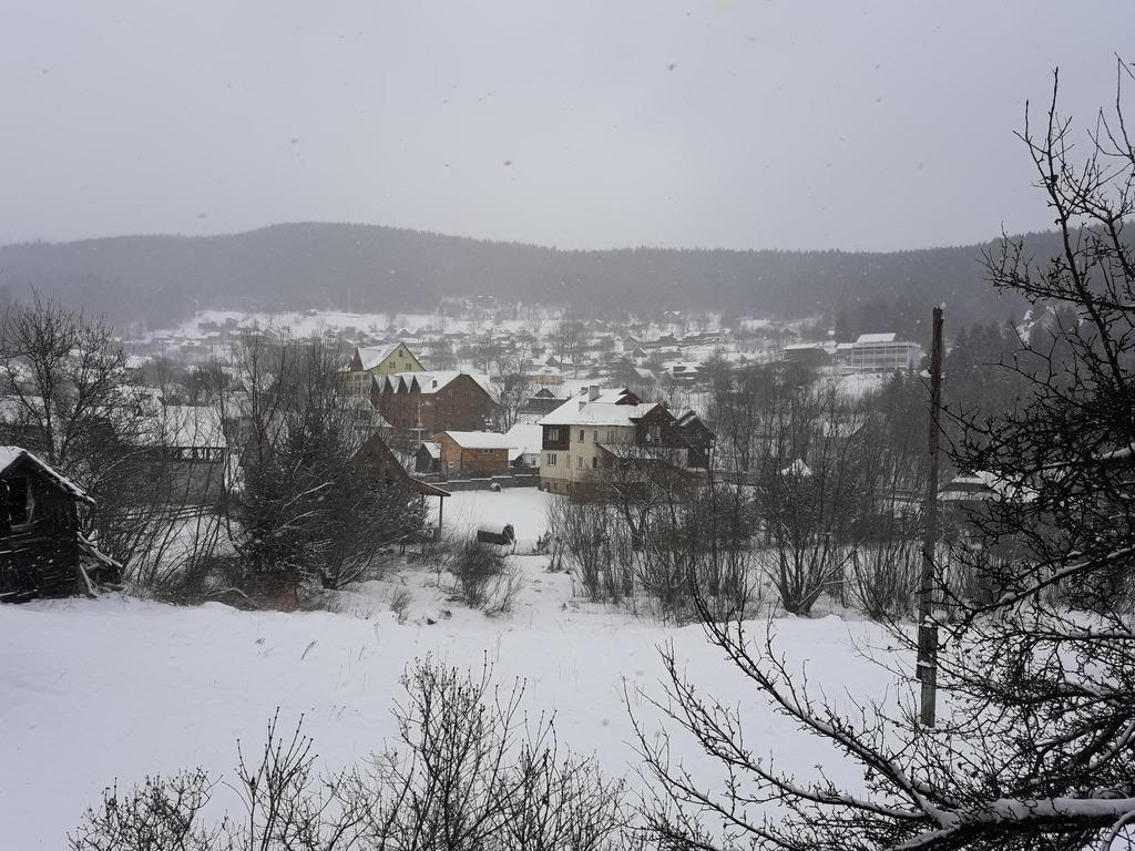 Hotel Krym Jaremče Esterno foto